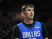 أغلق مافريكس رقم 1 اختيار كوبر فلاج لبقية الدوري الصيفي