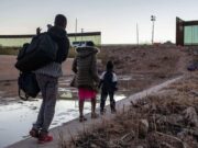 أوامر قاضية في نيويورك ظروف الاحتجاز للمهاجرين