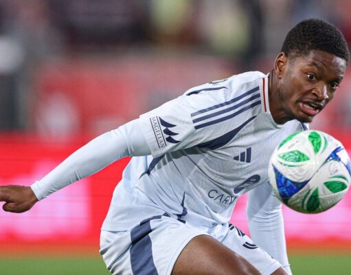 نار مرتبط بالتصفيات ، ومطاردة بذرة أفضل ، ووجه تورنتو FC