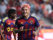 خردة ريال سولت ليك قصيرة اليد لمركز الملحق ضد سياتل