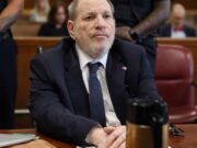 “أنا نادم على الحكم”: يقول اثنان من المحلفين إنهما تعرضا للترهيب أثناء محاكمة هارفي وينشتاين