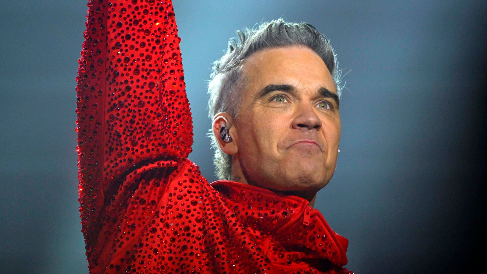 skynews-robbie-williams-prague_7042266.jpg