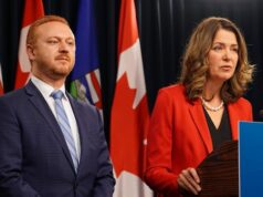 ألبرتا ستستدعي بندًا على الرغم من ذلك لحماية 3 مشاريع قوانين متحولة جنسيًا من الطعون القضائية