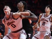 أفضل 25 تقريرًا: رقم 14 إلينوي صامد ليهزم رقم 11 تكساس تك