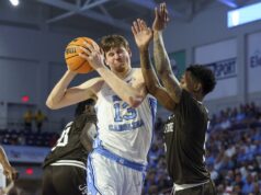 هنري فيزار يساعد رقم 16 في ولاية كارولينا الشمالية على هزيمة سانت بونافنتورا