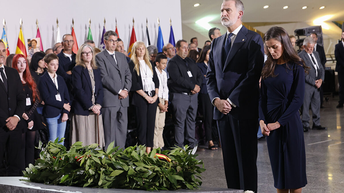 felipe-vi-letizia-funeral-aniversario-dana-29102025.jpg