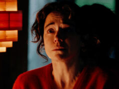 طبقة كعكة الرعب المثيرة للقلق والمرضية