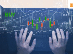 وتقول مصادر إن أوبك من المقرر أن تبقي سياسة إنتاج النفط ثابتة يوم الأحد