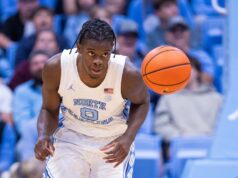 # 16 نورث كارولينا في حالة ارتداد قبل المباراة مقابل # 19 كنتاكي