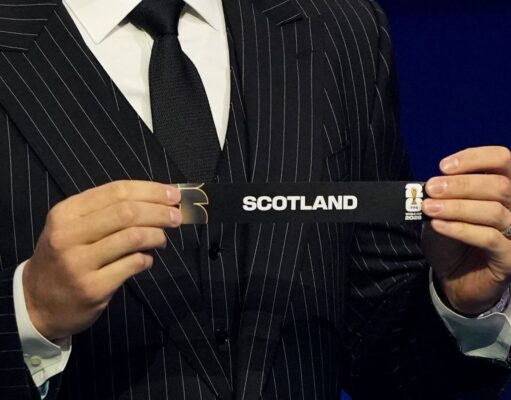 يقول مدير اسكتلندا كلارك إن انطلاق المباراة في الثانية صباحًا “صعب” على الأطفال ولكن “الحانات ستقوم بتجارة صاخبة” | أخبار العالم